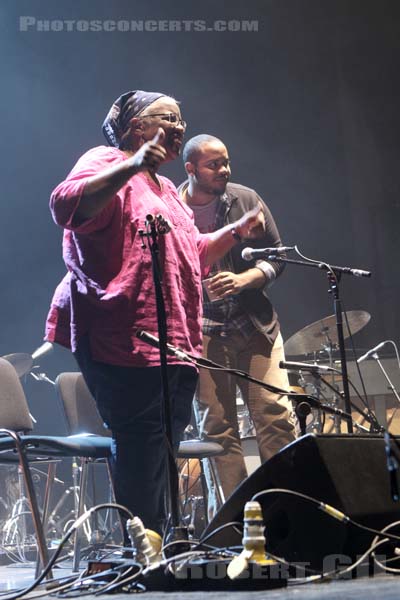 MADISEN WARD AND THE MAMA BEAR - 2015-09-08 - PARIS - Grand Rex - 